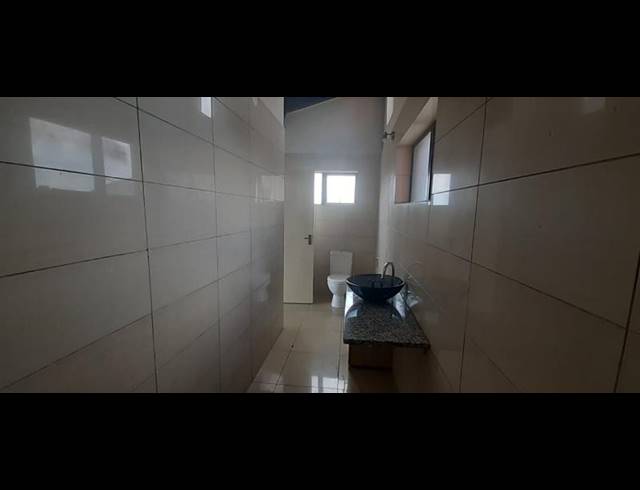 1 BEDROOM PROPERTY TO RENT IN ROOIHUISKRAAL NORTH